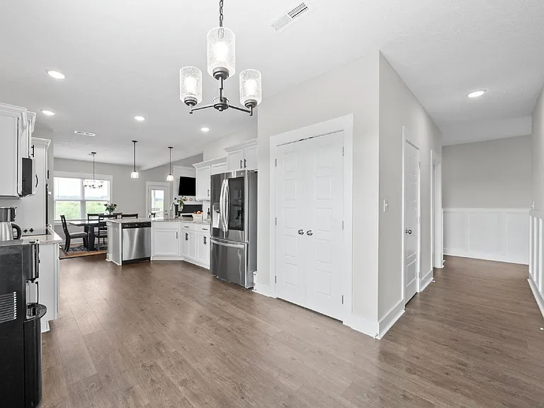 538 Fieldview Way — Photo 14