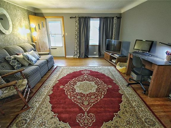 4th image of 14504 Viola Ave