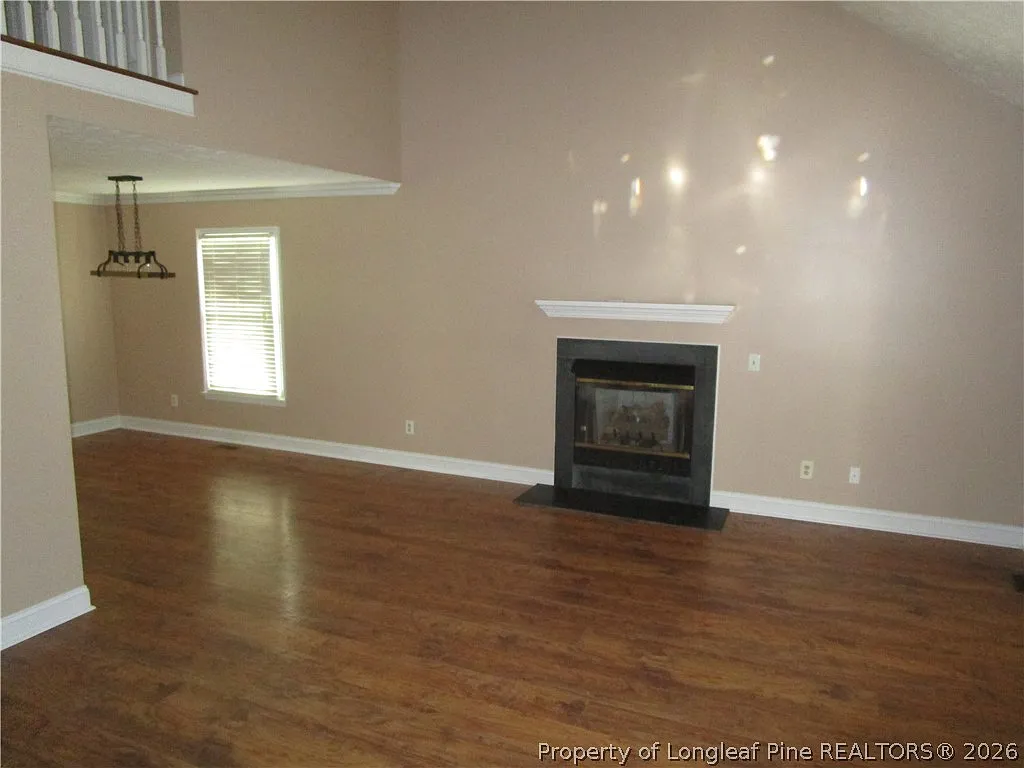 3 bed, 2.5 bath, 1713 sqft, $2,000 — Photo 4