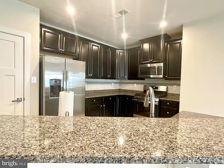 5742 Meadowood St #202 — Photo 8
