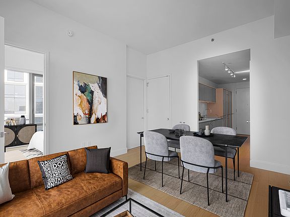 4th image of 10 City Pt APT 22Q