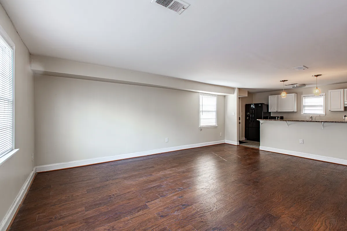 Building Photo - 430 N Patrick St #1