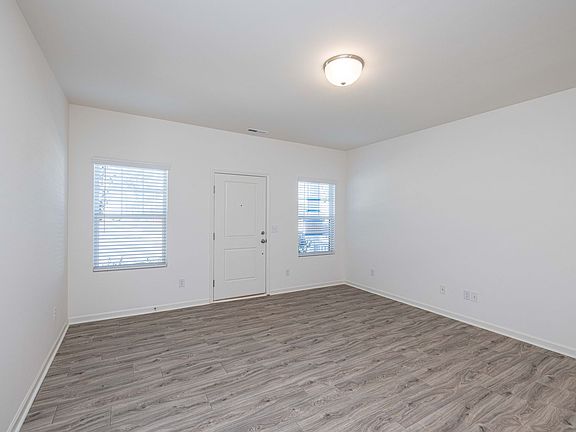 3rd image of 1005 Pine St #D