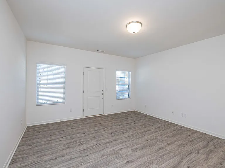 1005 Pine St #D — Photo 3