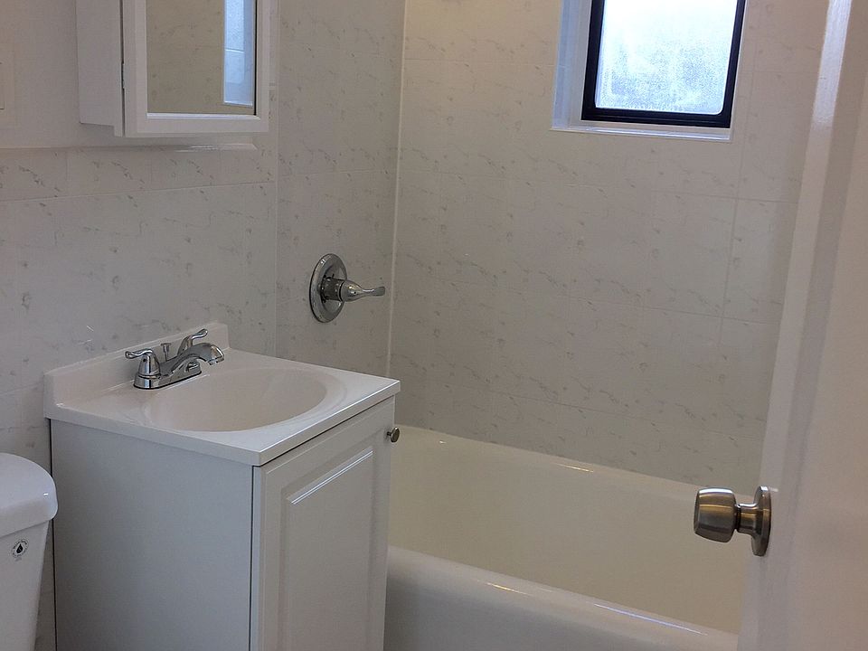 2nd image of 4141 44th St #3K