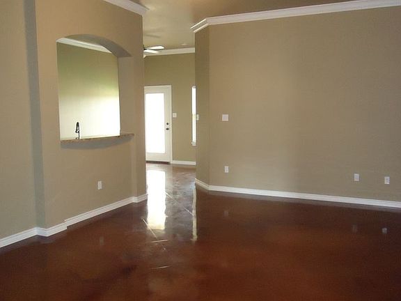 2nd image of 504 Fieldstone Dr