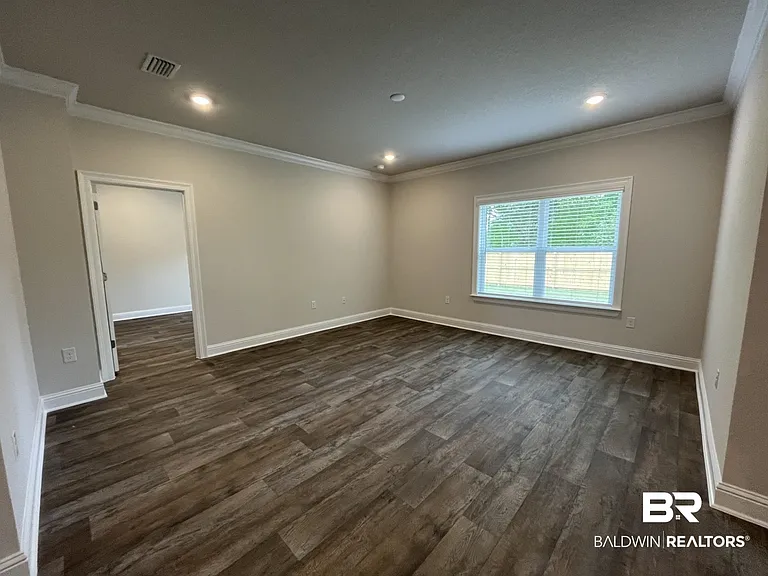 14836 Dayton Cir — Photo 10