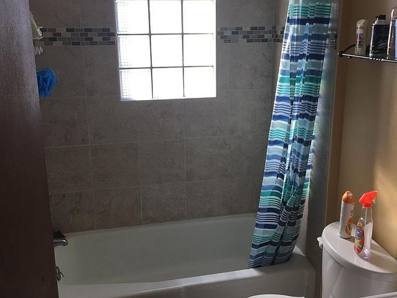 4th image of 9030 Ohio St APT 3