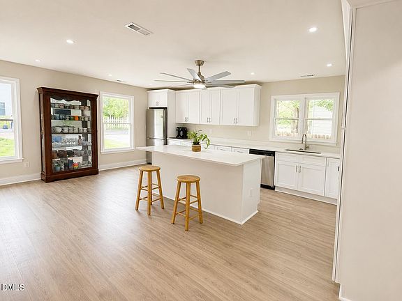 4th image of 8113 Wynewood Dr