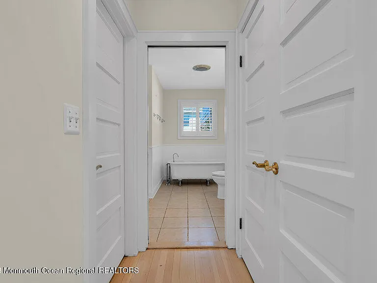 303 B St — Photo 29