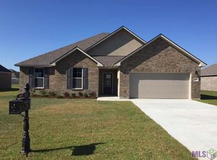 14037 Oakwilde Dr, Denham Springs, LA 70706