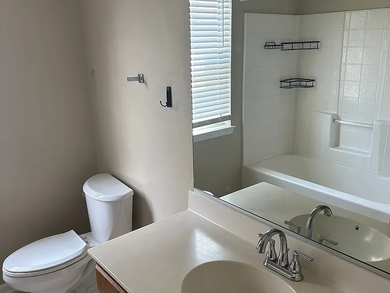 824 Thimbleby Dr — Photo 32