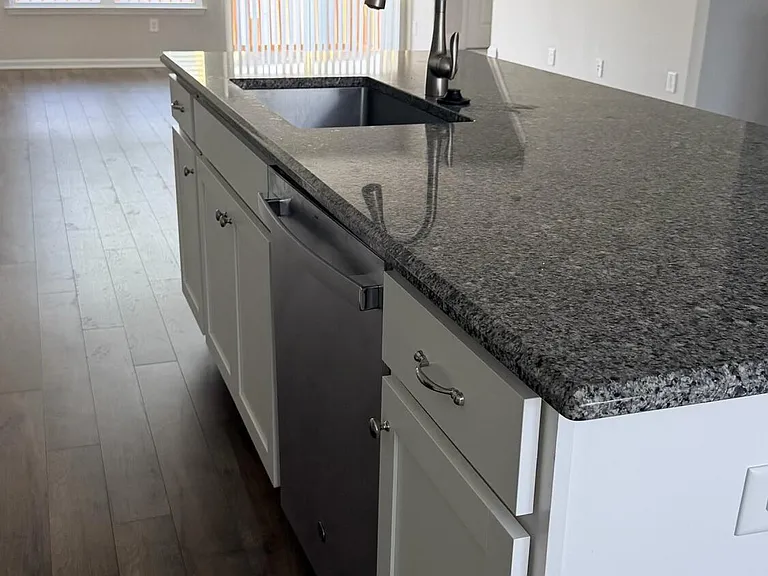 1221 Commack Dr — Photo 5