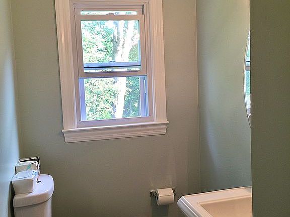 Powder room 