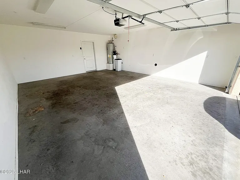 2831 Tonto Dr #B102 — Photo 15
