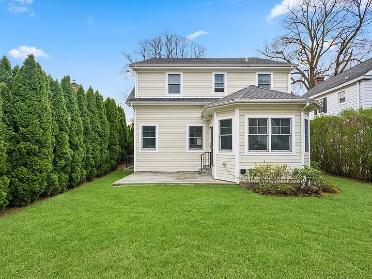 109 Lee Rd — Photo 26