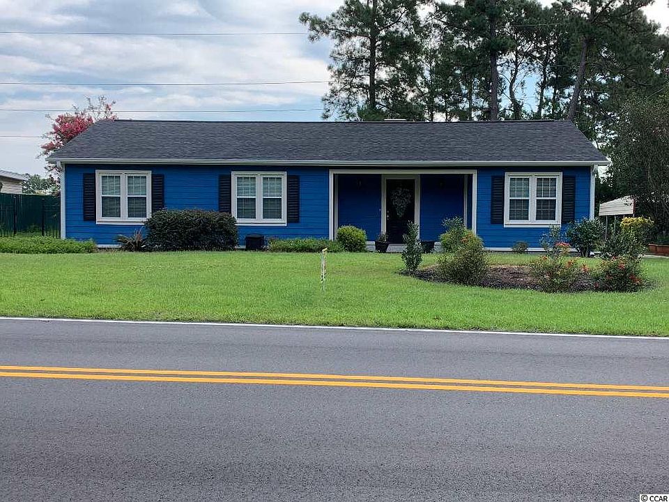 2nd image of 1000 Belle Dr