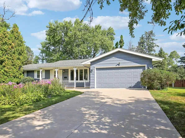 8016 35th Ave N, Crystal, MN 55427