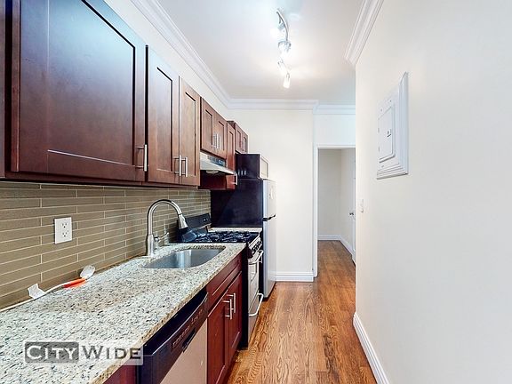 4th image of 322 E 73rd St #12B