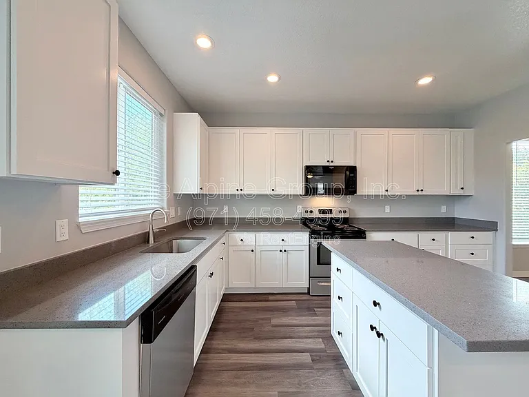 5847 SW Coventry Pl — Photo 6
