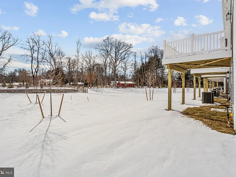 137 Ada Hightower Ave — Photo 37