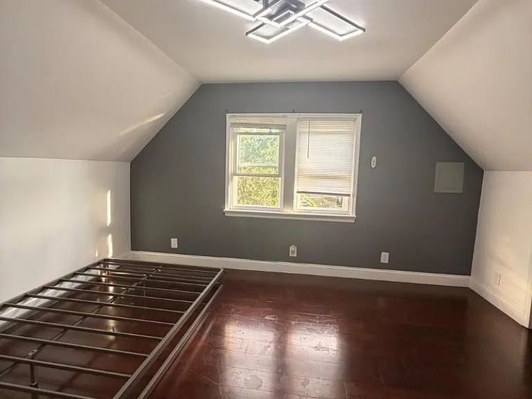 925 South St — Photo 7