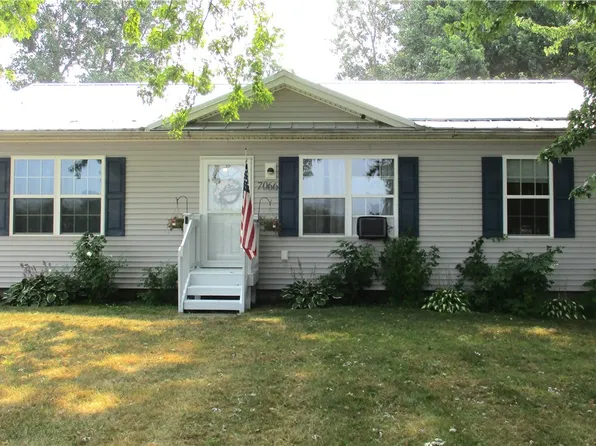 7066 Lake Ave, Williamson, NY 14589