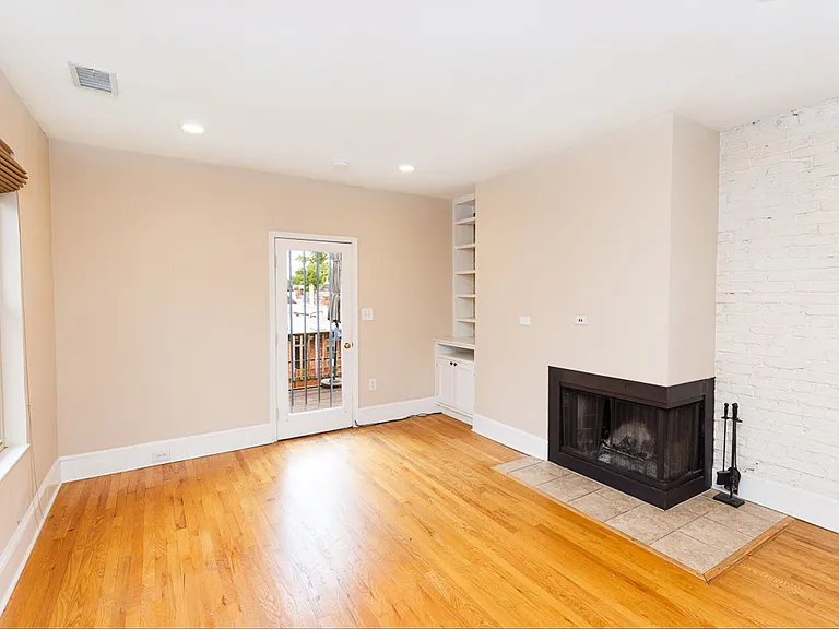 1738 T St NW #4 — Photo 7