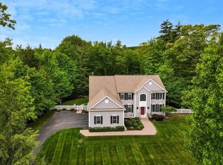 40 Pondfield Rd, Bedford, NH 03110