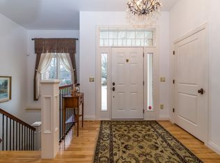 2528 Ascot Pl, Suamico, WI 54173