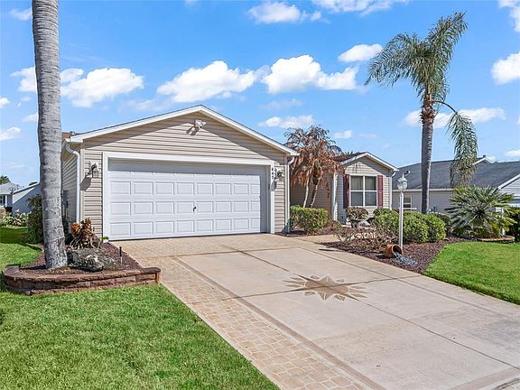 2nd image of 445 Keyhole St