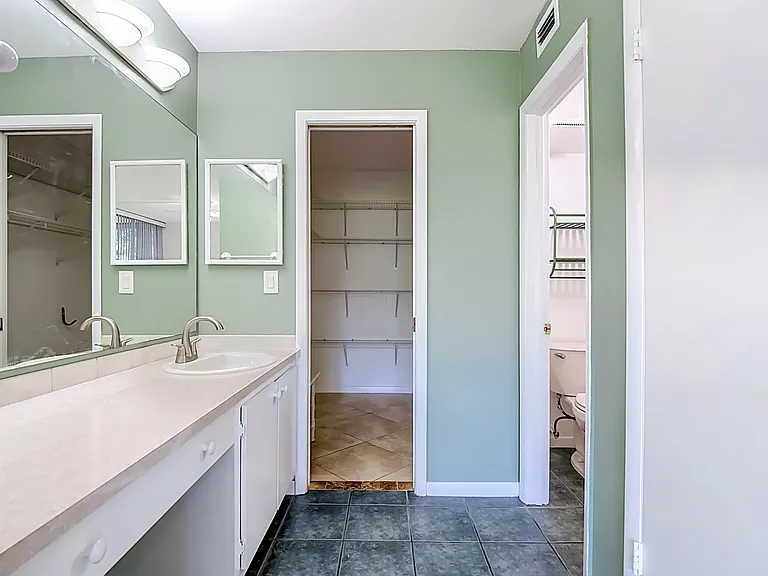 1087 Forest Lakes Dr #102 — Photo 13