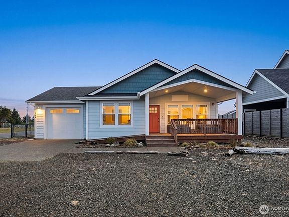 2nd image of 987 Alida Court SE