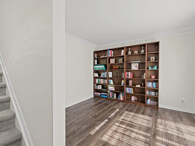 7210 Amberleigh Way — Photo 33