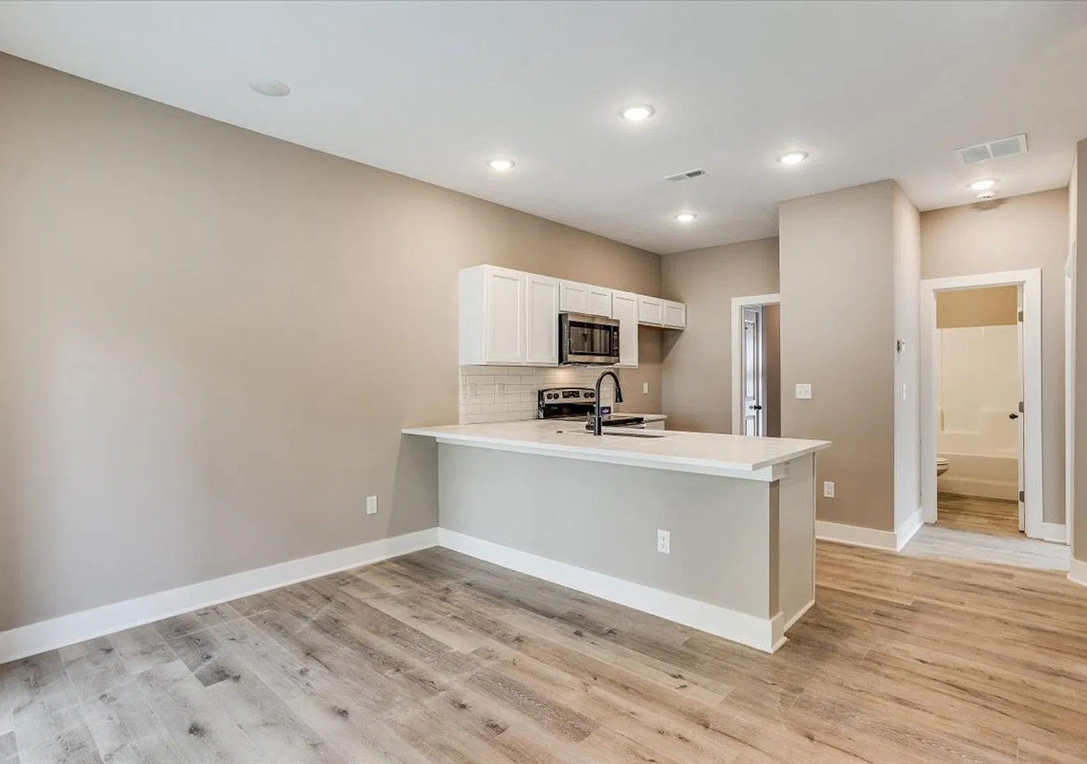 Auburn Villas Amora Plan — Photo 3