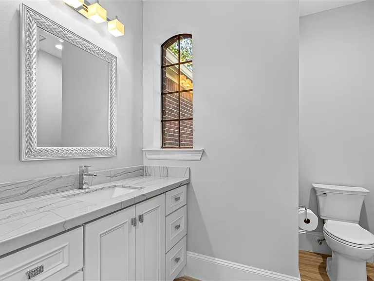 21203 Lochmere Ln — Photo 16