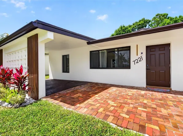 7221 Freedom St, Hollywood, FL 33024
