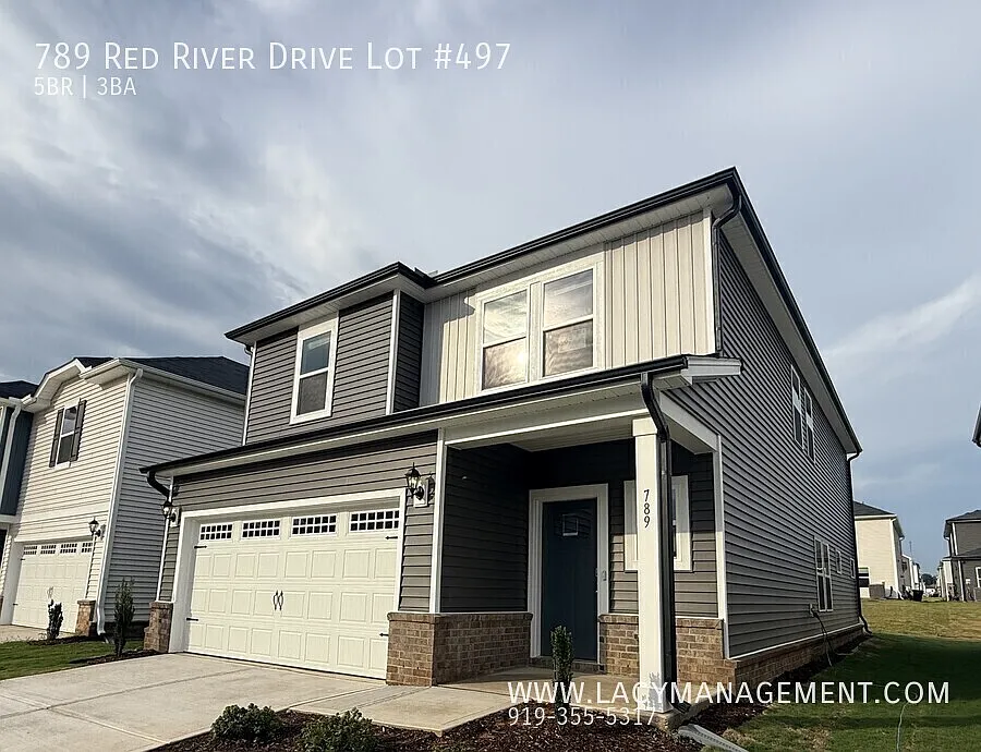 5 bed, 3.0 bath, 2352 sqft, $2,395 — Photo 4