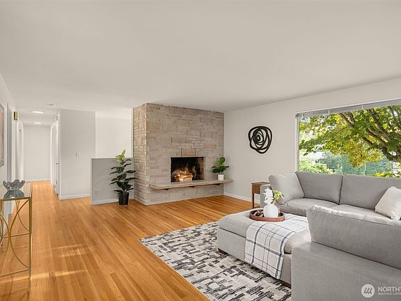 5th image of 17800 3rd Avenue NW
