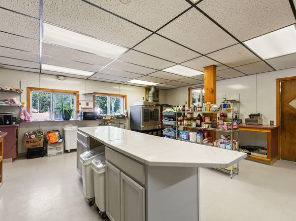 lewiston-maine-120625293 picture