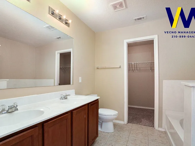 437 Auburn Park — Photo 17