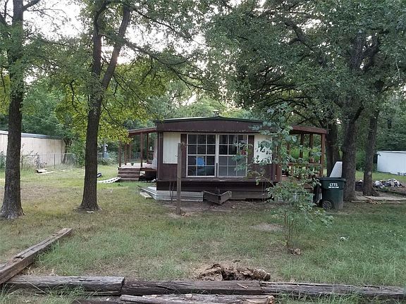 4th image of 275 Sherwood Dr
