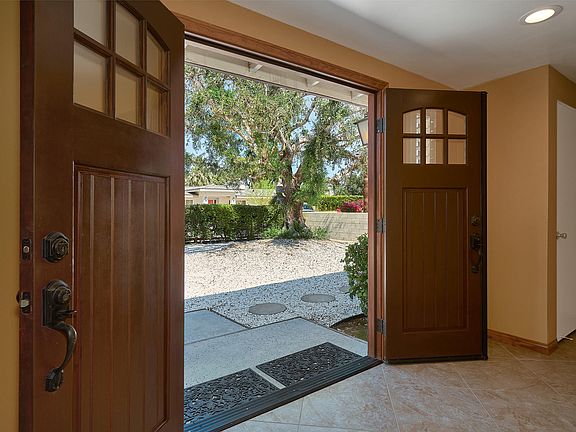 5th image of 1301 E San Jacinto Way