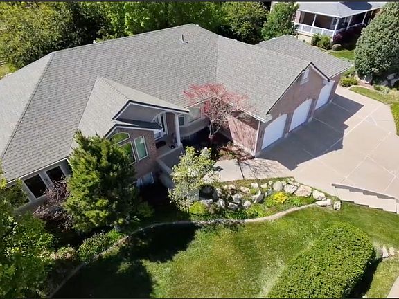 2nd image of 2815 N Deere Valley Dr