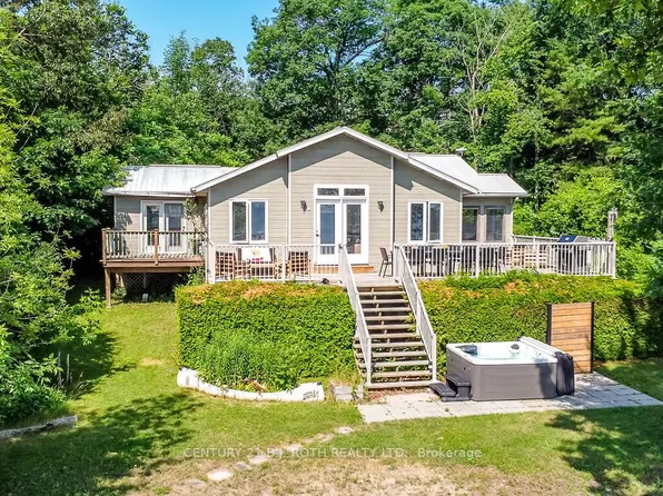 58 Methodist Is, Tay, ON L0K 2A0