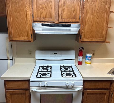 Gas oven and stove top