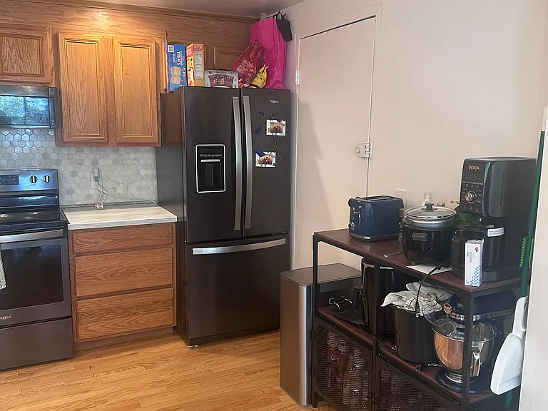 14 Riverside St #3-1 — Photo 3