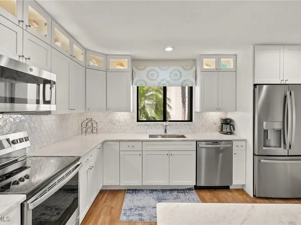 4250 Steamboat Bnd APT 202, Fort Myers, FL 33919