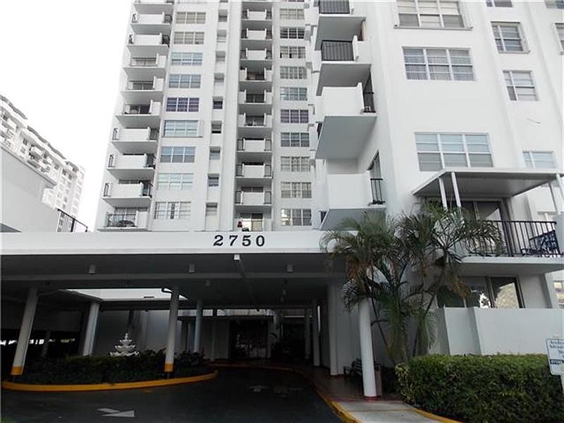1st image of 2750 NE 183rd St APT 1005