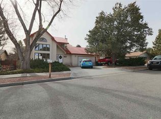 459 Ridgecrest Ave, Los Alamos, NM 87544